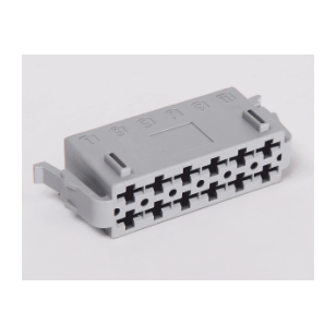 12 Pin Oto Elektrik Tesisat Soketi — HKN 12G030