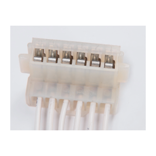 6 Pin Oto Elektrik Tesisat Soketi — HKN 6G075
