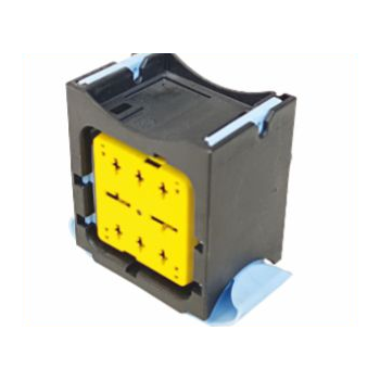 8 Pin Oto Elektrik Tesisat Soketi — 8D013